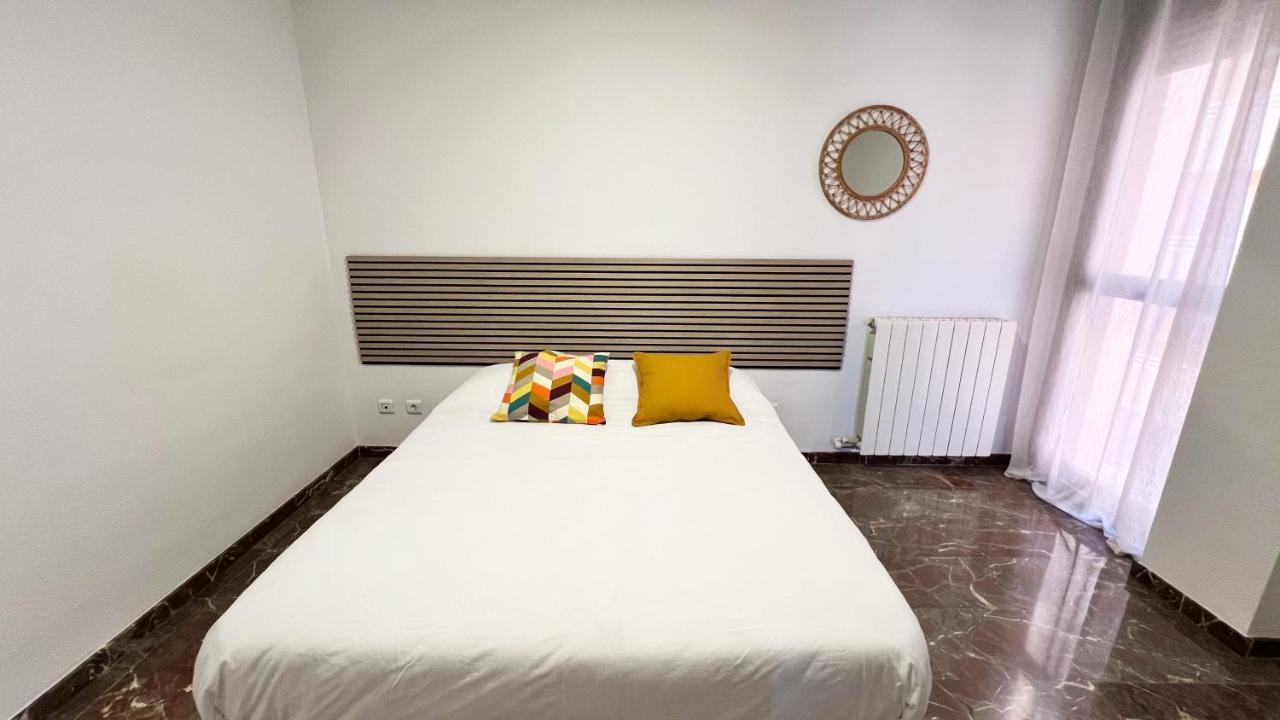 Apartamentos Zaragoza 3000 Bagian luar foto